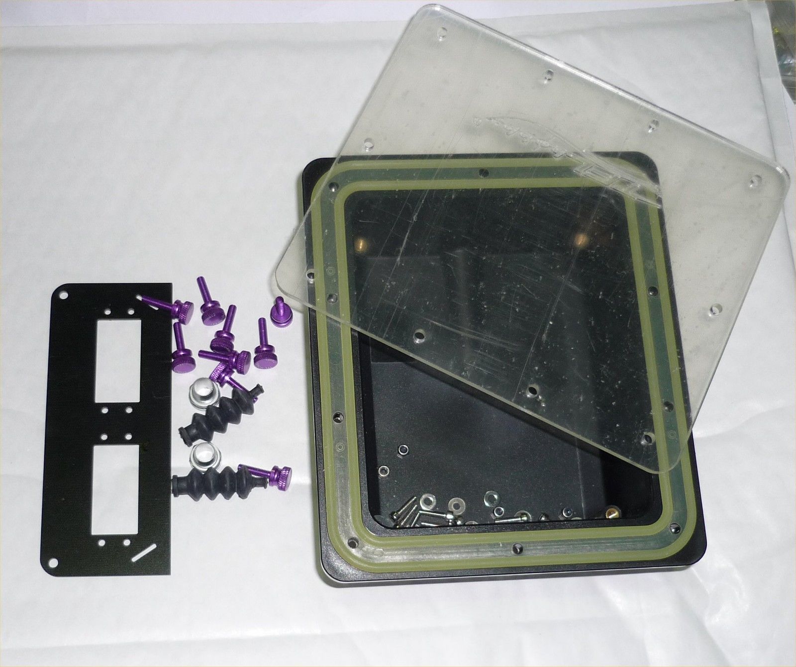 RADIO BOX  (NEW)